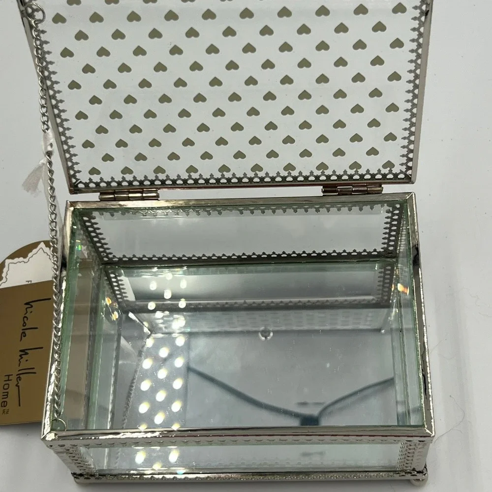 Nicole Miller Jewelry Box Unisex OS Silver Brand New Heart Etched Glass Mirror